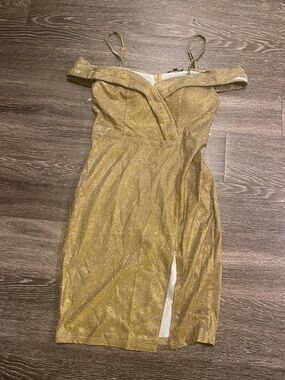 Entry Gold Shimmer Off-Shoulder Sweetheart Party Dress